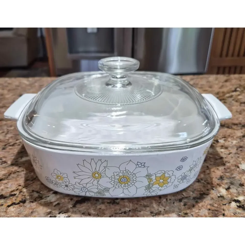 Corning Ware Floral Bouquet 2 Liter with Lid